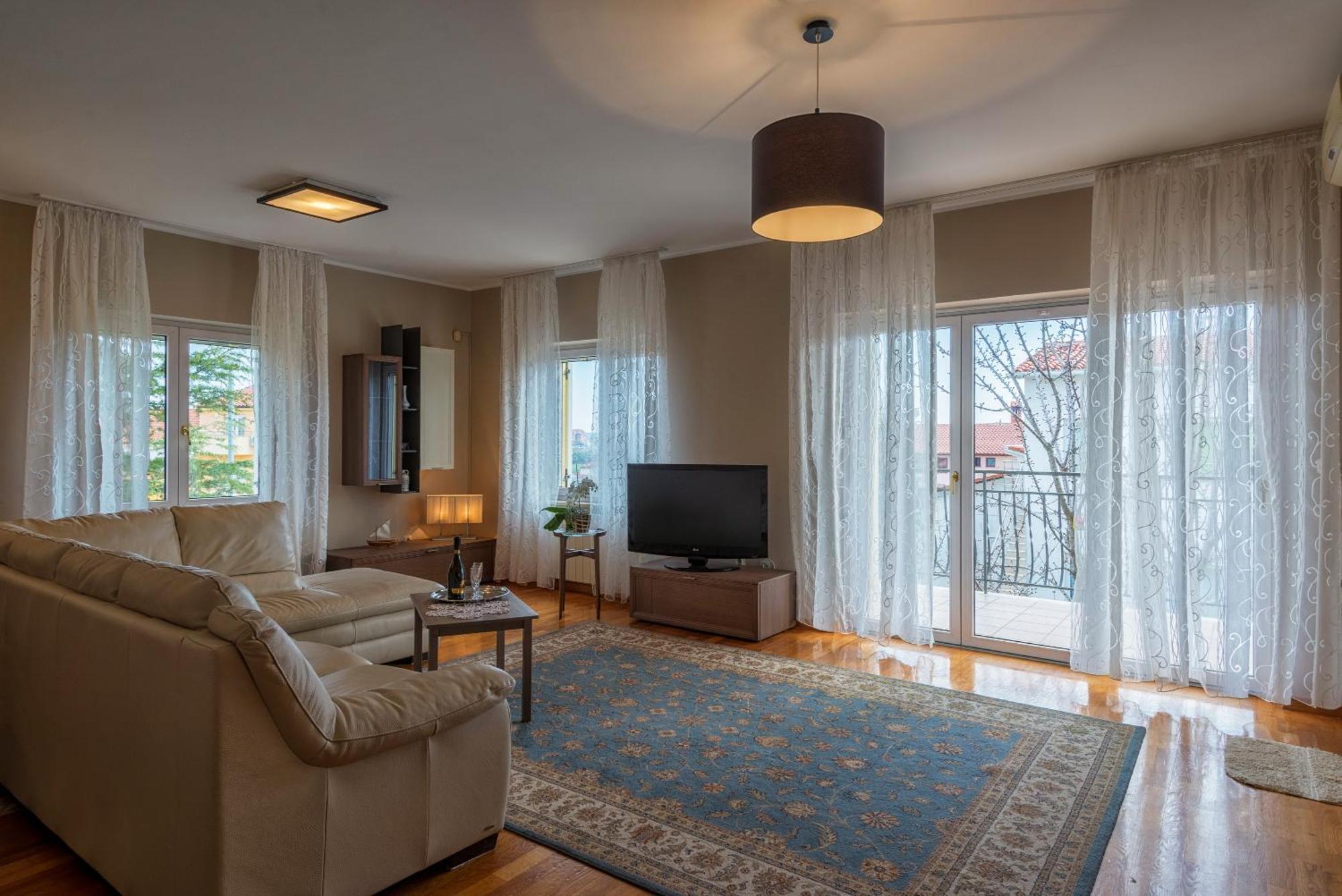Apartment Majoran Pula Exterior photo
